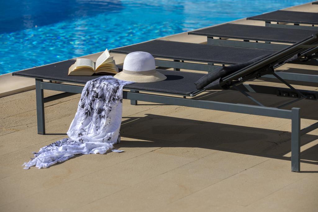 Villa Georgia Pernera エクステリア 写真